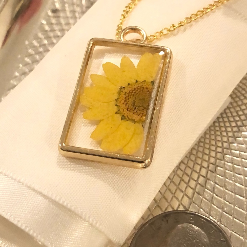 Real Sunflower Pendant